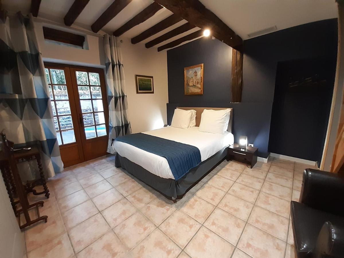 Logis Domaine De Peyrolade Bed & Breakfast Daux Exterior photo